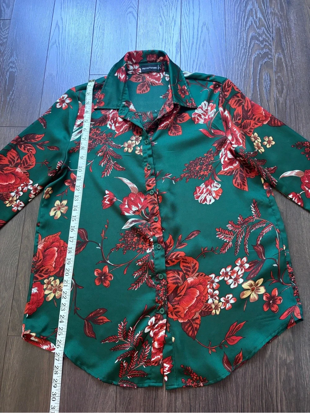 PRETTYLITTLETHING Floral Button-Down Blouse - 4 (Fits like a 8/10) - Picture 5 of 9
